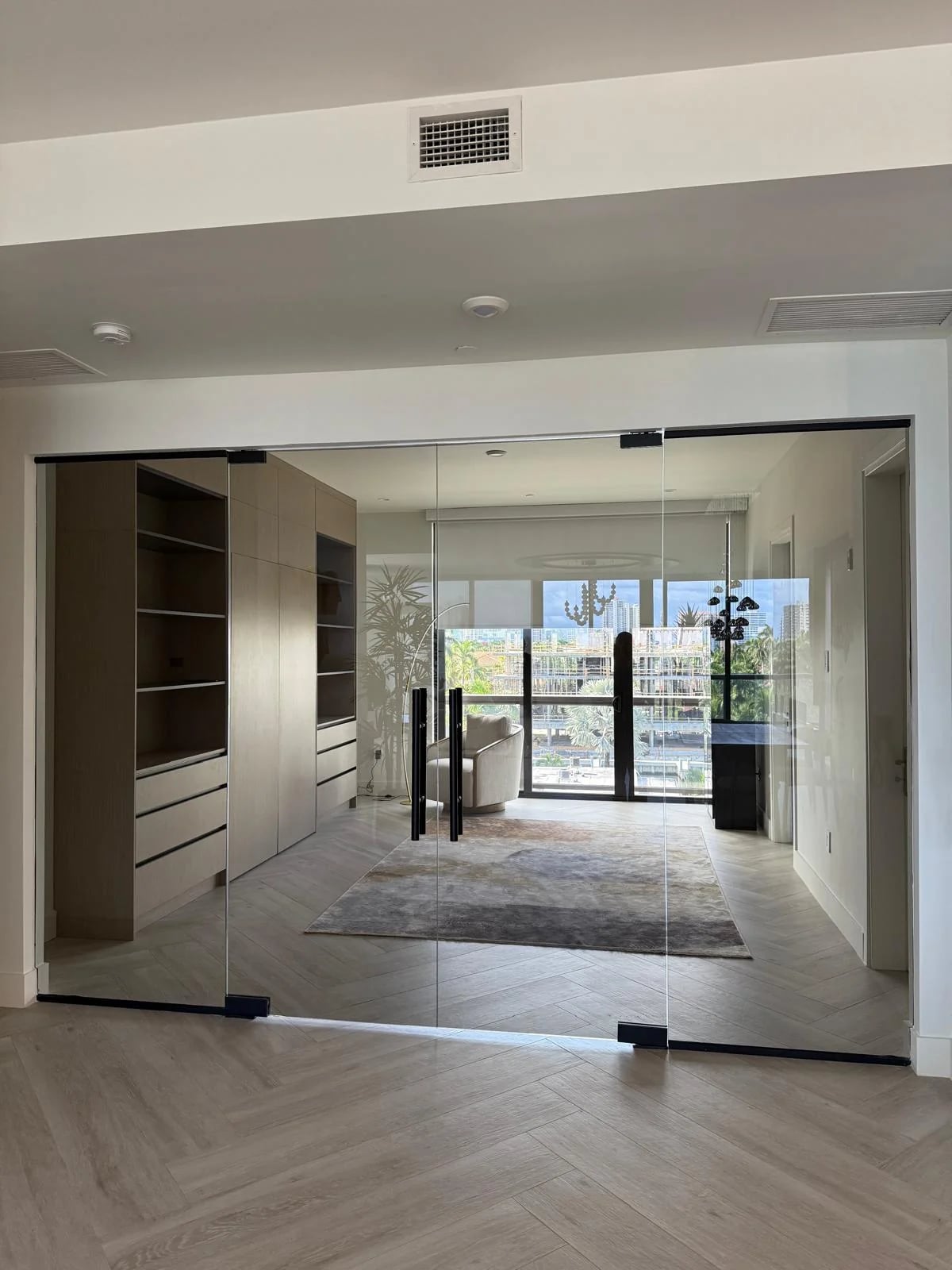 Frameless glass partition Fort Lauderdale office