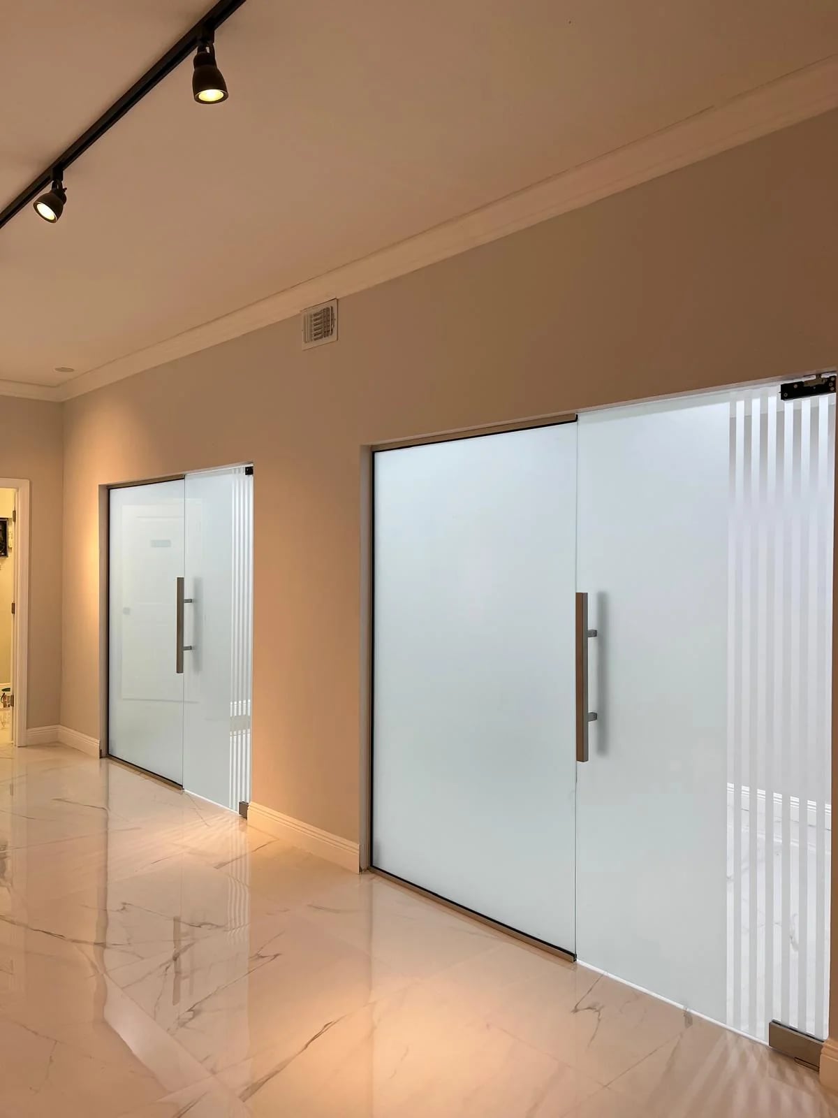 Glass divider for open office South Florida