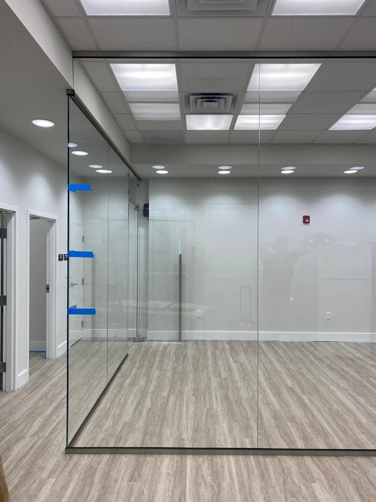 Glass partition for business Miami